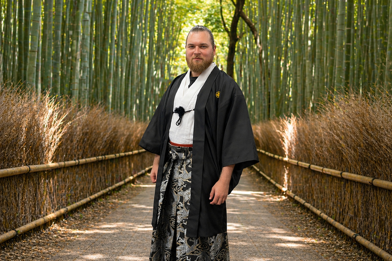 Kyoto: Arashiyama Kimono Rental with Free Hairstyling Premium Kimono Upgrade (Furisode / Samurai Hakama)