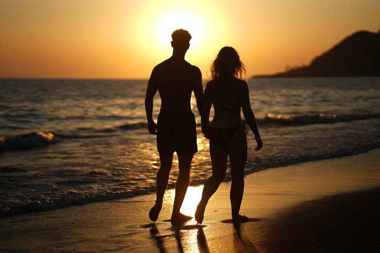 Alanya: Holiday Photo Shoot Families Couples Solo Travelers Meeting Point