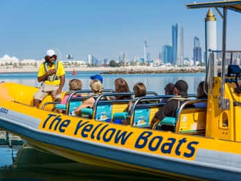 Abu Dhabi: Guided Speedboat Sightseeing Tour