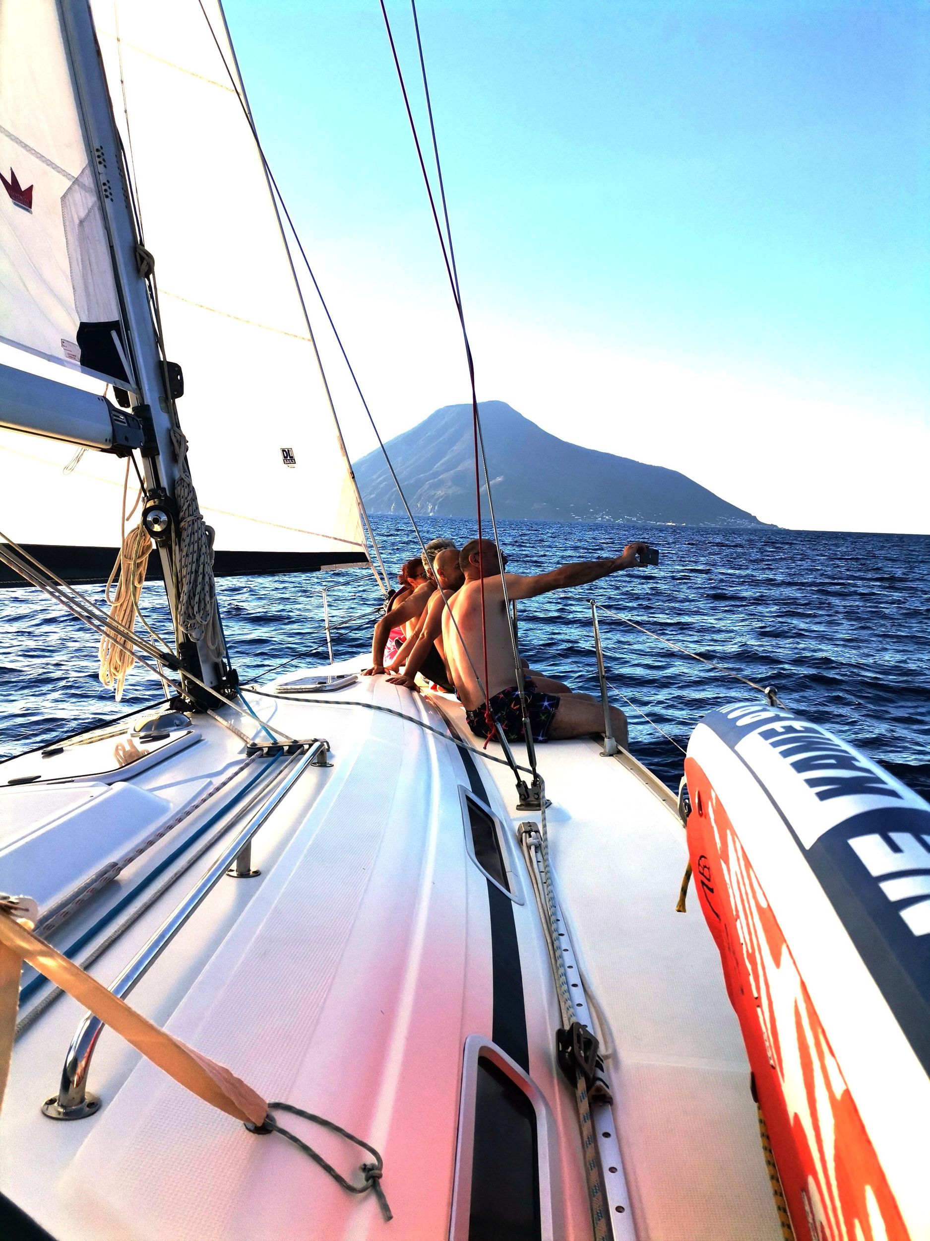TOUR Äolische Inseln: Eine Woche Segeln ab Milazzo