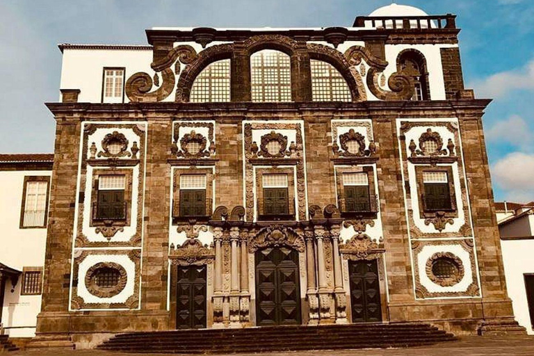 蓬塔德尔加达：拉加塔历史之旅蓬塔德尔加达：Lagarta 历史之旅