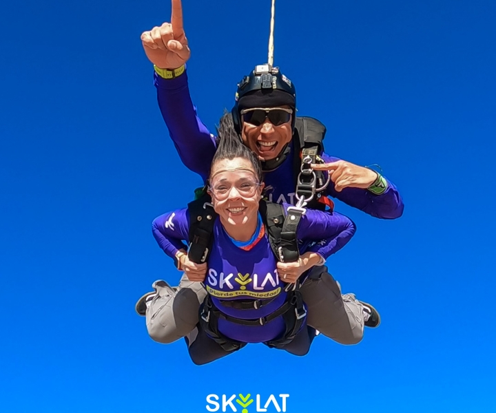 Skydive Tandem in the Colombian caribbean