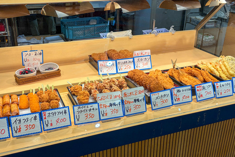 Kanazawa: Private Omicho Market Tour Like a Local