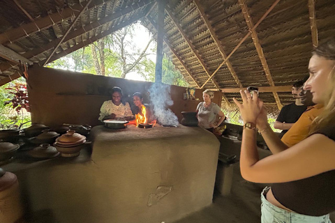 Kandy: Spice Garden Tour and Cooking Class