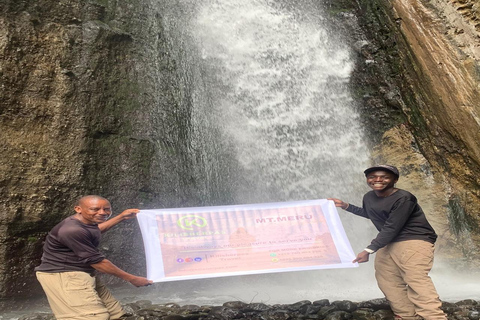 Arusha: Mount Meru 3-Tages-Besteigung mit UnterkunftArusha: 4-tägige Besteigung des Mount Meru mit Unterkunft