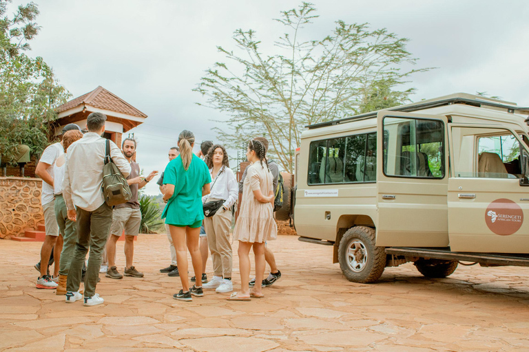 Arusha: Safari di 5 giorni nel Serengeti durante la stagione dei parti a NdutuArusha: Safari di 5 giorni nella stagione dei parti a Ndutu nel Serengeti