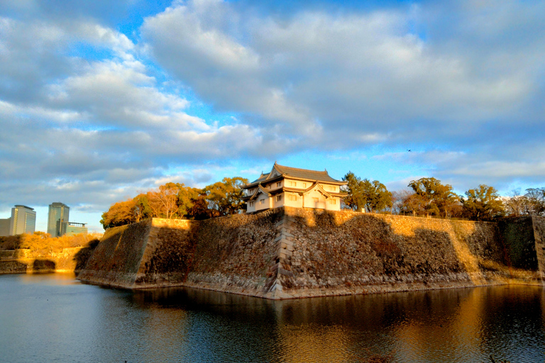 Visite du château et du temple d'Osaka avec audioguide multilingueVisite guidée du château et du temple d'Osaka avec audioguide multilingue