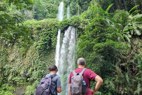 Lombok: Prywatny samochód/van z kierowcą-przewodnikiem