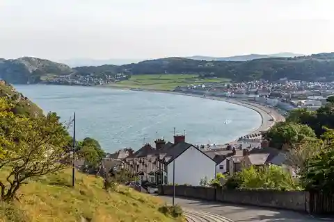 Llandudno Gateway: Snowdonia, Castles & Portmeirion Day Tour