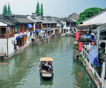 Shanghai：Old Town, Yu Garden, Zhujiajiao Water Town Bus Tour