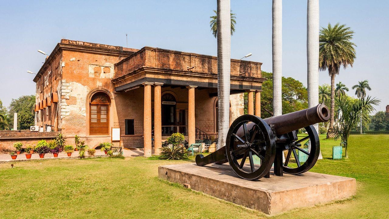 Lucknow: 4-stündige geführte Städtetour mit Hin- und Rücktransport