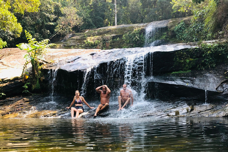 Paraty 3-in-1 Jeep Tour: Beach, Island, and Unmissable Waterfall