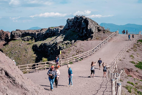 Vesuvius &amp; Pompeii Tour: Stap in de oude geschiedenis &amp; natuur