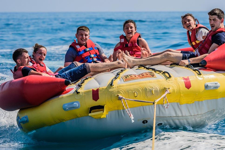 Mirissa: desporto aquático de alta velocidade com um OVNI loucoMirissa: Desporto aquático de alta velocidade com um OVNI louco