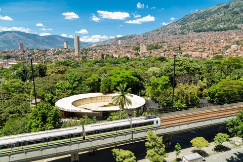 Medellín: City tour pelo Jardim Botânico e pelo Parque Arvi