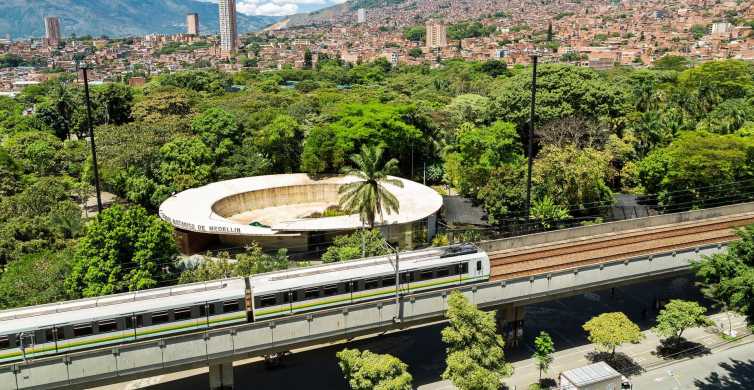 Medellín: Botanical Garden and Arvi Park City Tour