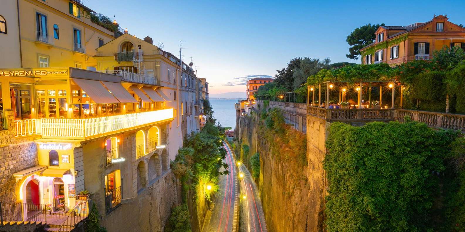 Sorrento clifftop streets on the Amalfi Coast tour