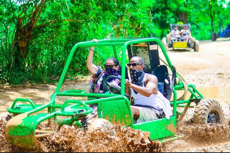 Punta Cana : Gedaan Buggy Excursies AtV /cenote op het Strand