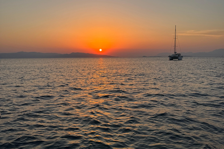 Sunset Cruise Athens Riviera – Half Day Swimming&BBQ onBoard