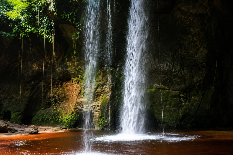 Private Tour Maroaga Cave and Judea Grotto – Manaus Tour Privado Caverna do Maroaga e Gruta da Judéia – Manaus