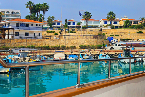 Protaras: Medusa Chill-Out Cruise to Blue Lagoon & Sea Caves