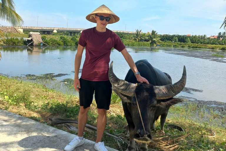 Passeio turístico de bicicleta pela zona rural de Hoi An em particular ou em grupoPasseio de bicicleta em grupo com saída de Hoi An