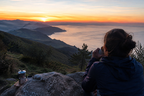 Bilbao: Sunrise sightseeing tour and breakfast of local produce Bilbao: Sunrise sightseeing tour and breakfast with local produce