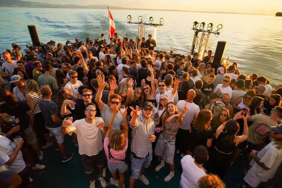 Boatparty Köln: TechnoDampfer mit SaltySis, 29.08.26. Foto: GetYourGuide