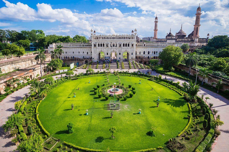 Da Lucknow: tour di 1 giorno con auto e autista privato