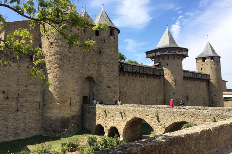 Van Toulouse Cite de carcassonne en wijnproeverij