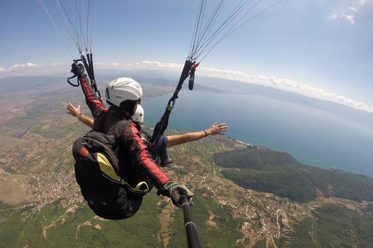 Parapente no Lago Ohrid