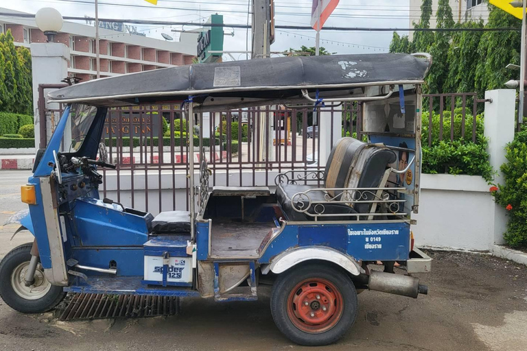 Chiang Mai: Tuk Tuk Temple Tour with Guide and Water