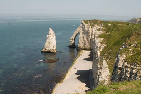 Paris: Étretat Cliffs & Mont St-Michel Day Tour