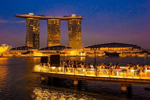 Tour noturno de assinatura: Passeio pela Marina com provas de comidaJunta-te ao grupo
