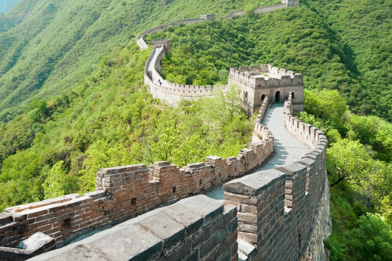 Mutianyu Great Wall Private Tours with Various Approach West Line Guided Hike with Cable Car (Medium Level)
