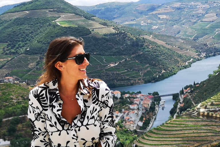 From Porto: 2 Wine Regions, Private Boat &amp; Chef&#039;s Lunch