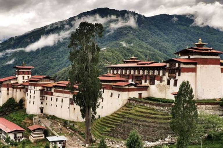 Bhutan: 12-Day Bumthang Valley Trek and Cultural Tour