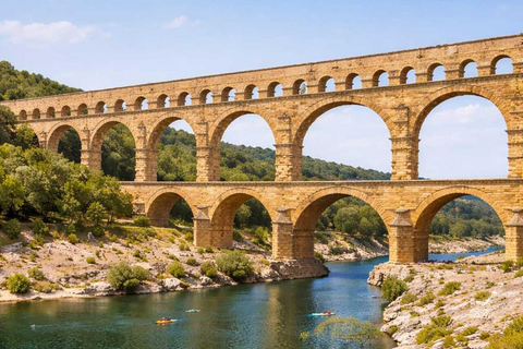 Avignon: Pont du Gard Vineyards, Wine Tasting, Heritage Tour