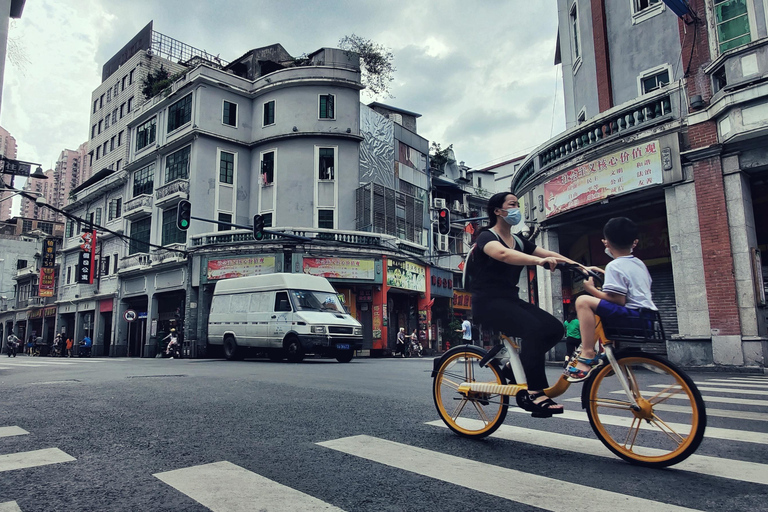 Guangzhou: Private Tour to old city and taste Canton food