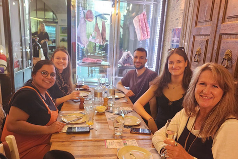 Nápoles: Clase de Cocina de Pasta y Tiramisú con Vino