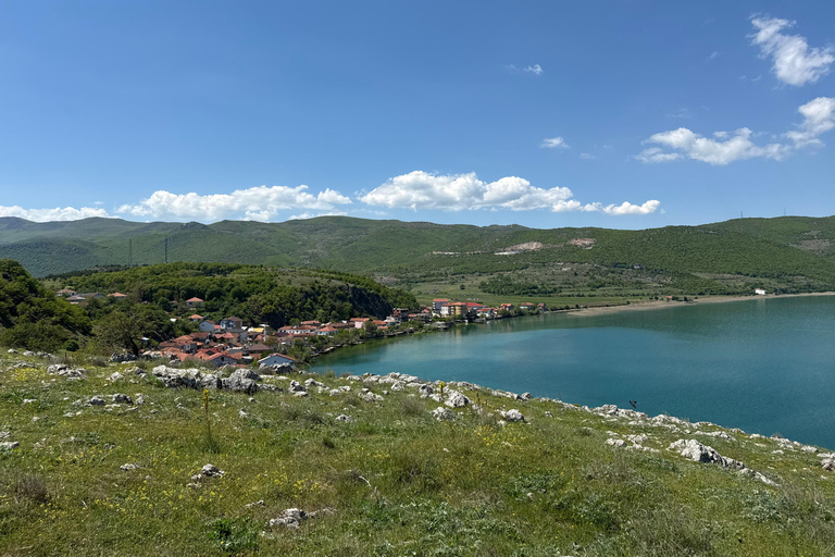 Desde Tirana/Durres: Korca, Voskopoja, Pogradec,Lin Excursión de un día