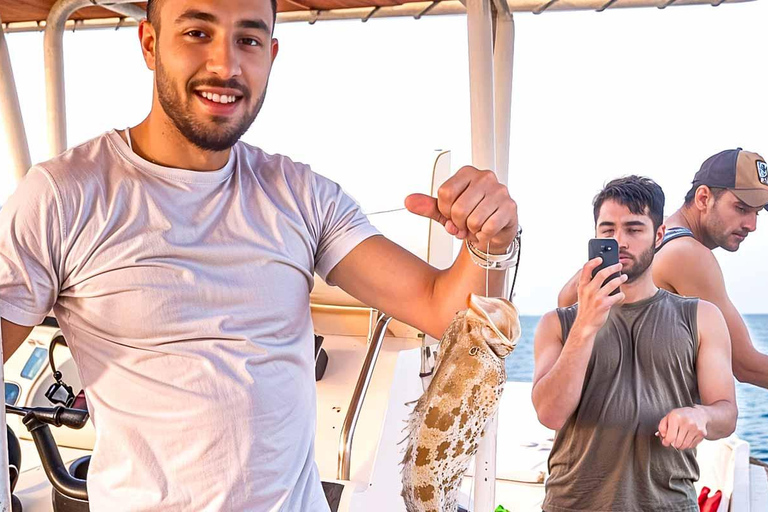 Viagem de pesca em lancha rápida