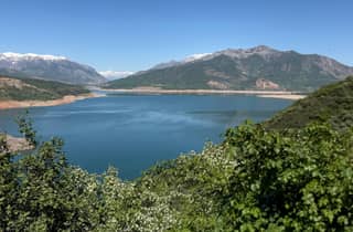 Das Beste von Taschkent: Premium-Tour zu Amirsoy, Chimgan und dem Tscharwak-See