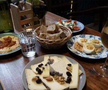 Parigi: Degustazione di vini e formaggi