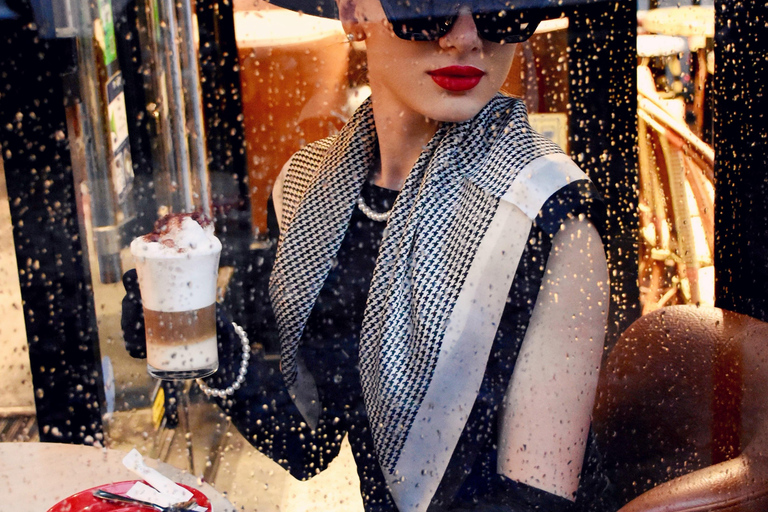 Paris: Fotoshooting im Stil der alten Geldadel mit Outfits und AccessoiresParis: Fotoshooting im Stil "Old Money" mit Outfits und Accessoires