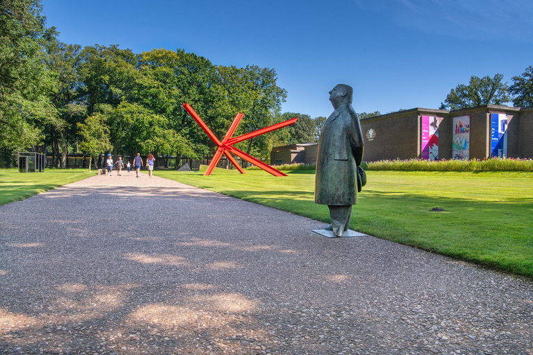 From Amsterdam: De Hoge Veluwe & De Haar Castle Day Trip