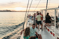 Dénia, Daytime ou Sunset Catamaran Cruise - Housity