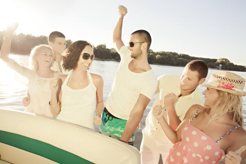 Hurghada: Red Sea Cruise Party with Music & Dancing