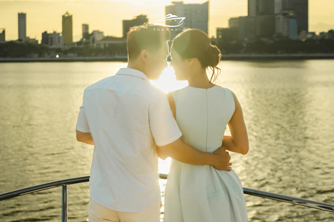 Da Nang: Private Luxury Yacht & Dragon Bridge Fire Show Luxury 2-Hour Ocean Mansion Yacht Charter – 4-Bedroom Bliss