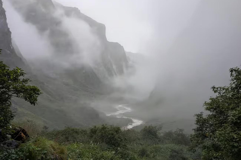 Pokhara: Easy 5-Day Annapurna Base Camp Trek
